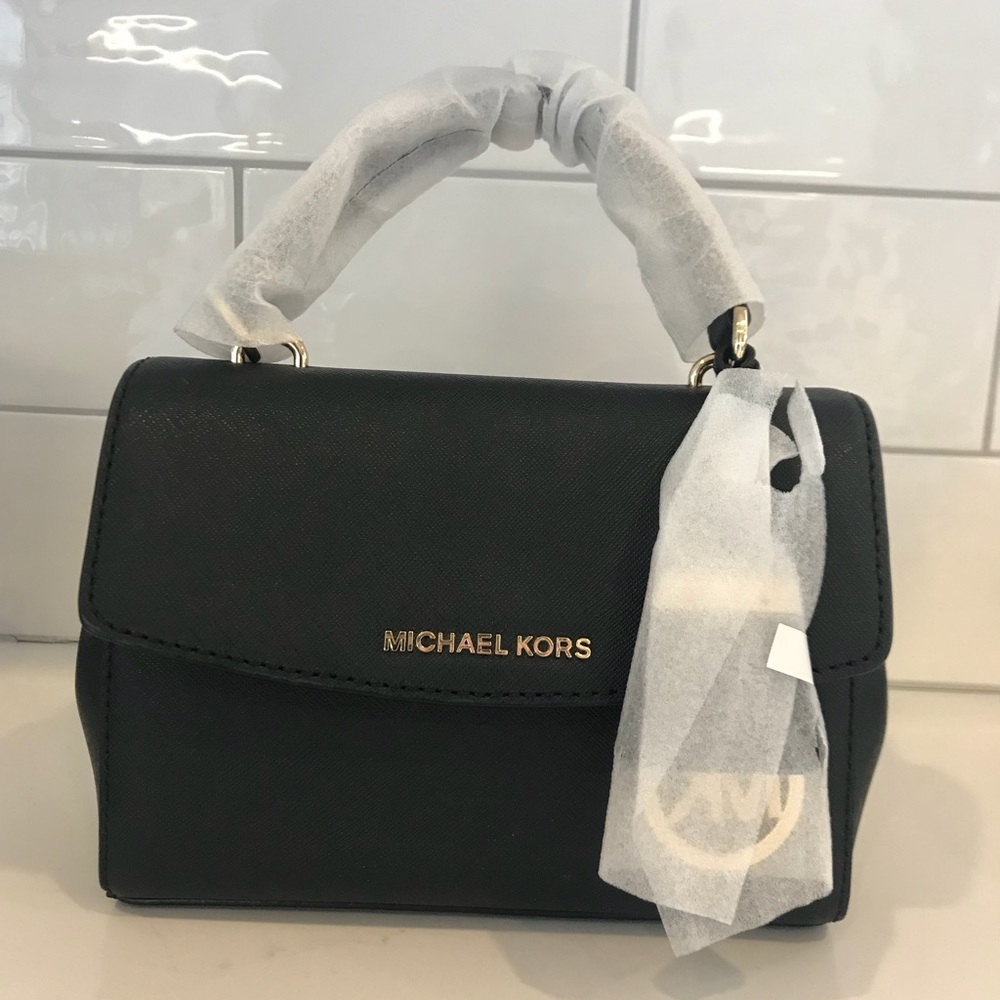MiCHAEL Michael Kors Ava mini crossbody